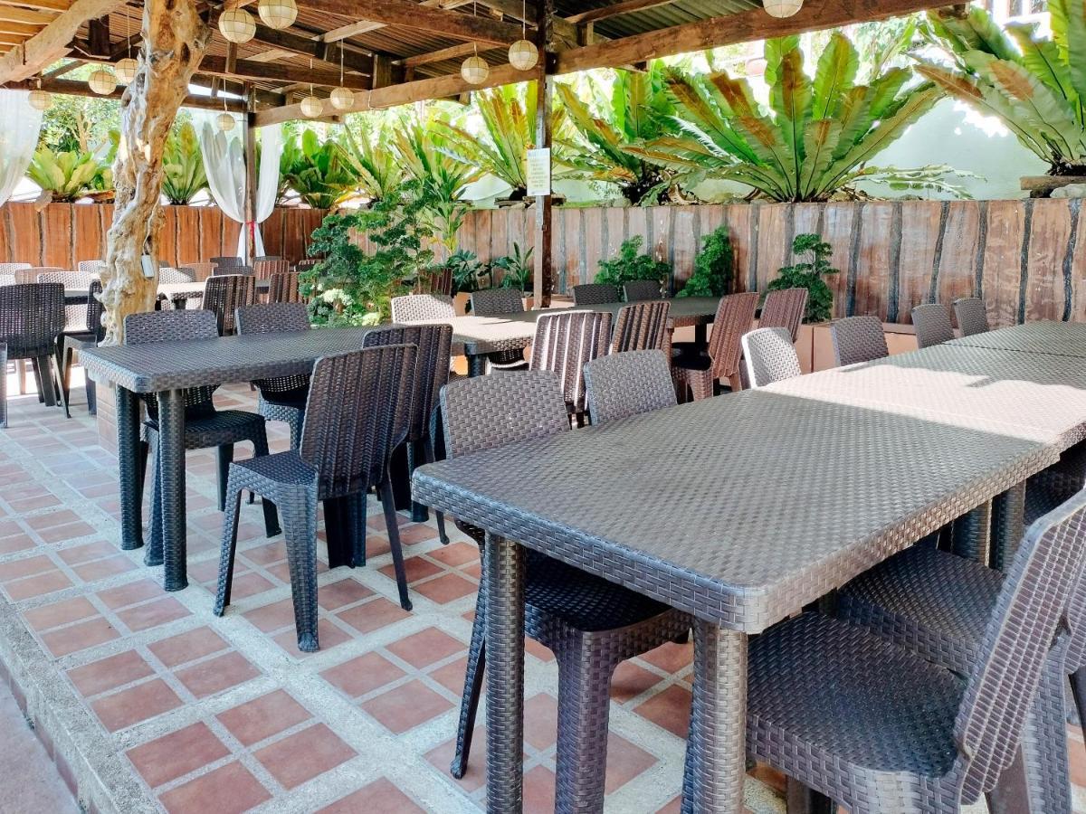 Reddoorz @ Sun Kissed Resort Guindulman Anda  Bagian luar foto