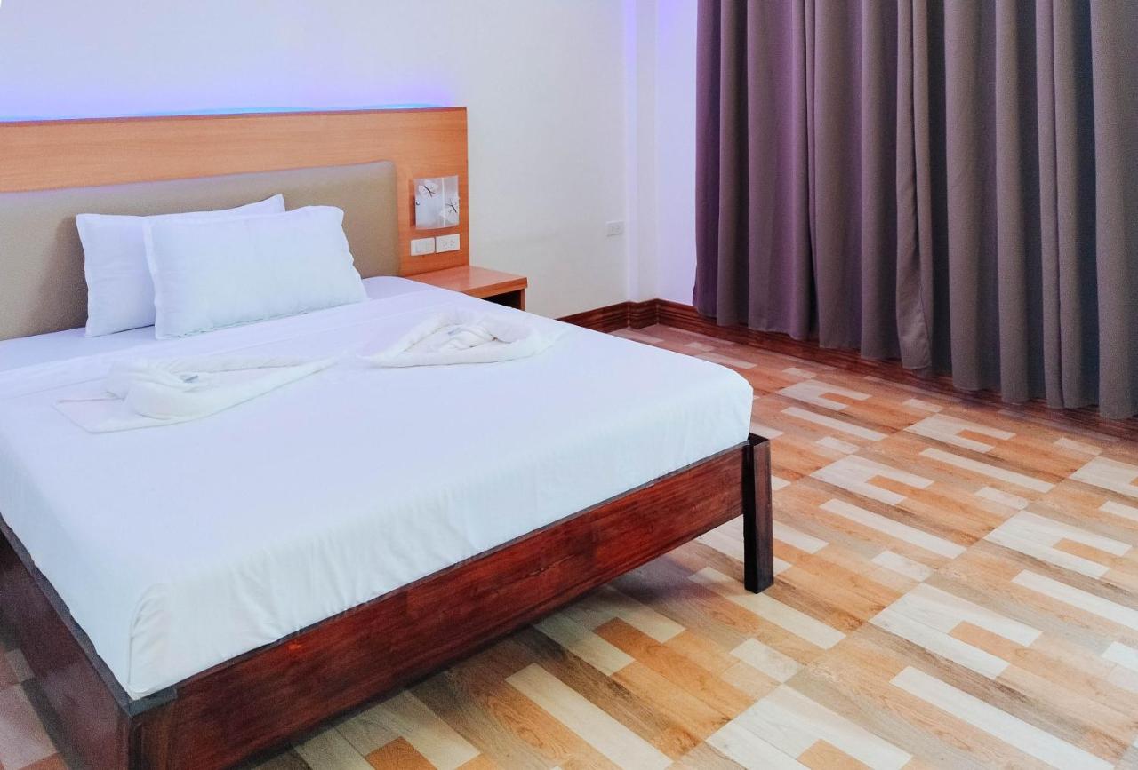 Reddoorz @ Sun Kissed Resort Guindulman Anda  Bagian luar foto